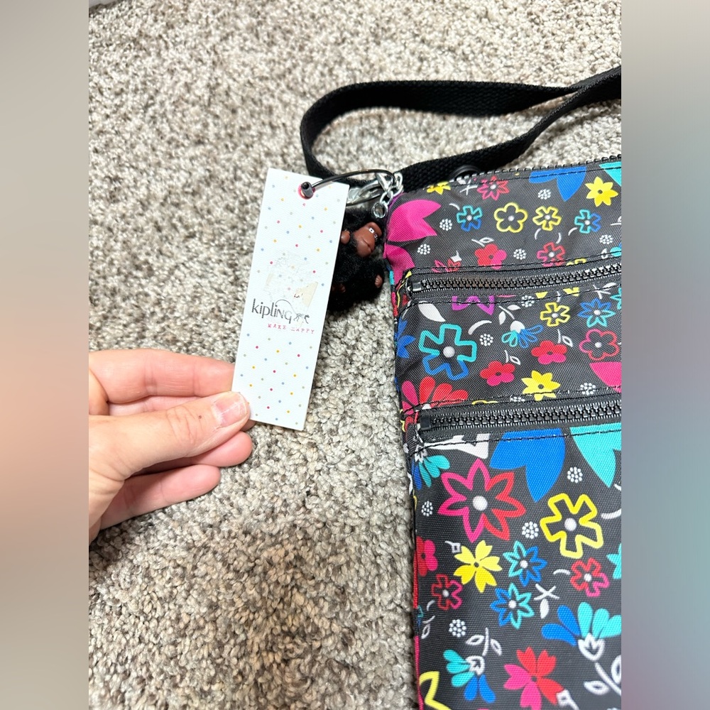 NWT Kipling Nylon Cute Travel Floral Purse w Lots of Pockets and Cute - Picture 12 of 12